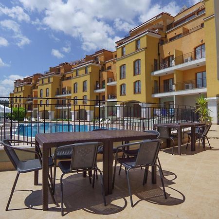 Serena Residence Aparthotel Sosopol Exterior foto
