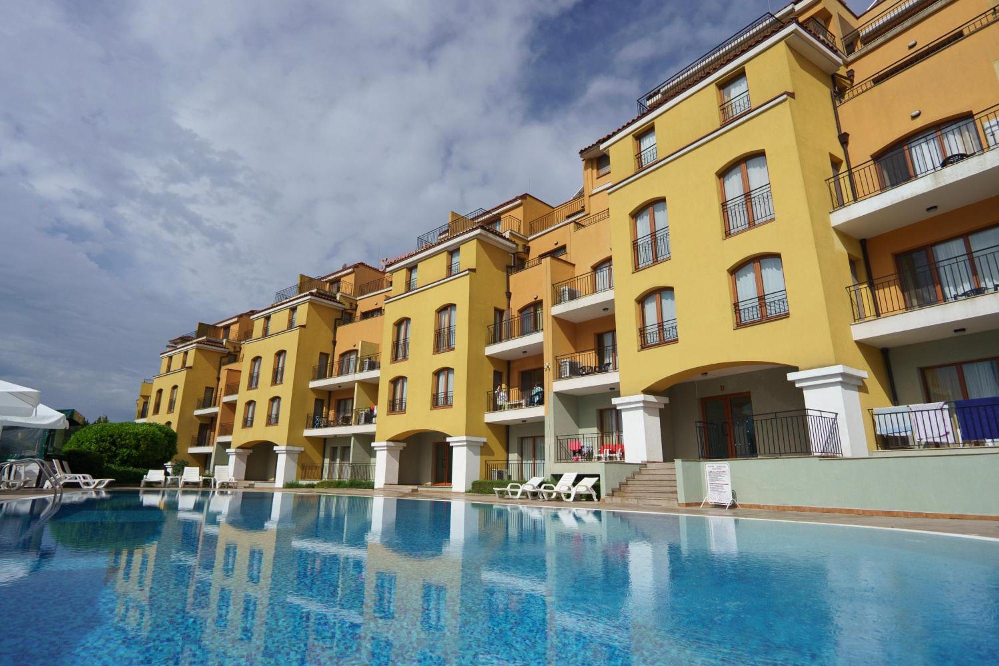 Serena Residence Aparthotel Sosopol Exterior foto